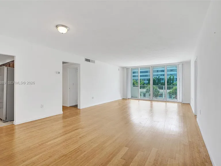 10350 W Bay Harbor Dr #3G — Photo 6