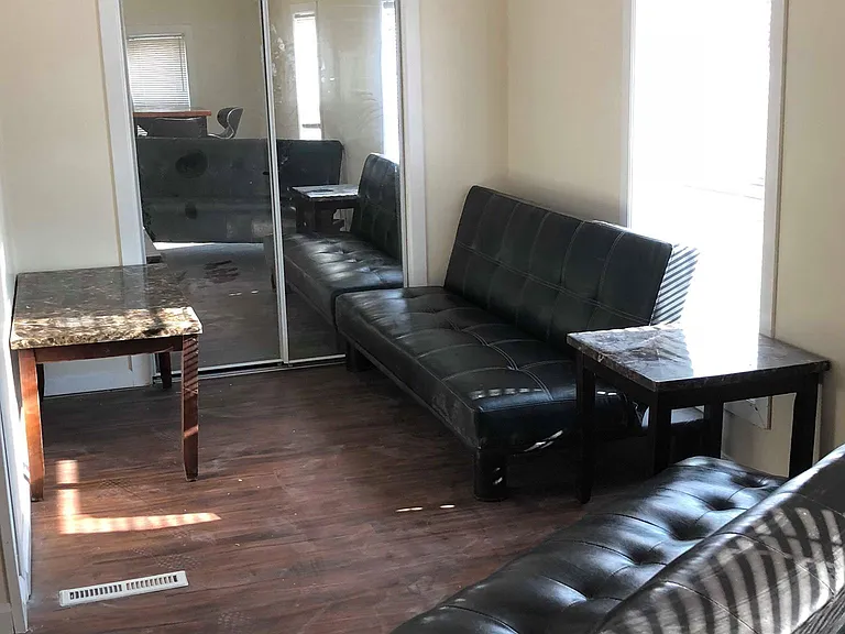 301 Maple St #3 — Photo 11