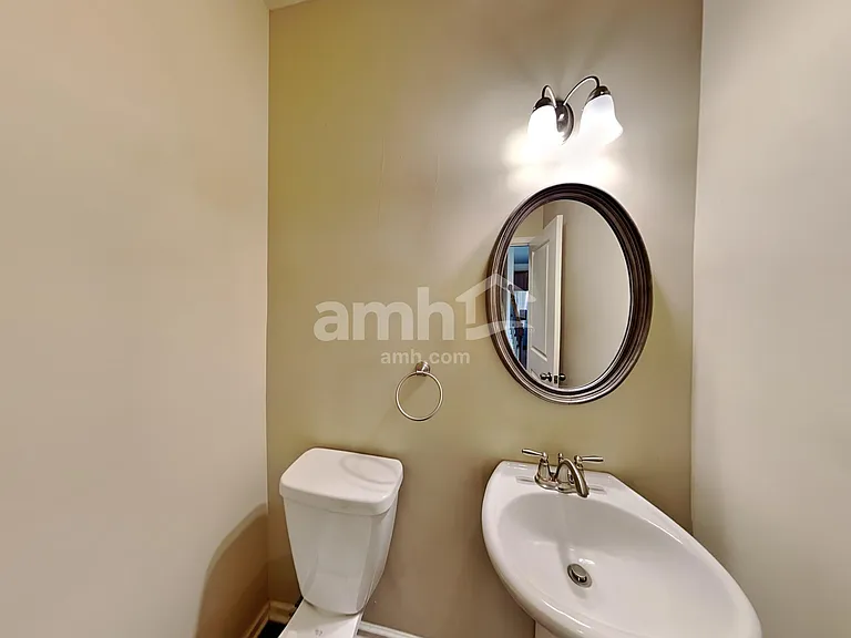 491 Twain Cir SE — Photo 9