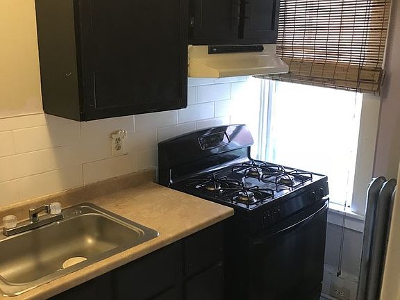 5th image of 6124 Columbia Ave APT 1NW