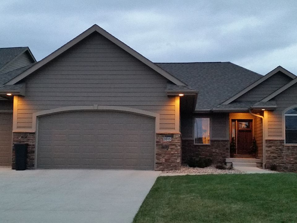 1st image of 3315 SW Cherry Ct