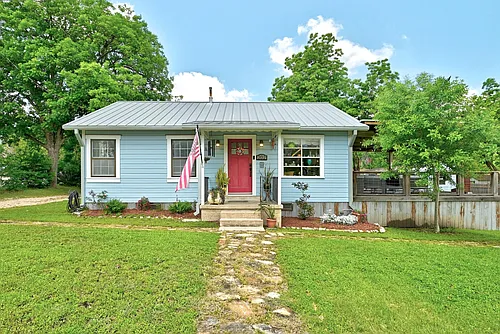 202 S 3rd St Photo 1