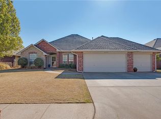15300 Himalaya Rdg, Edmond, OK 73013