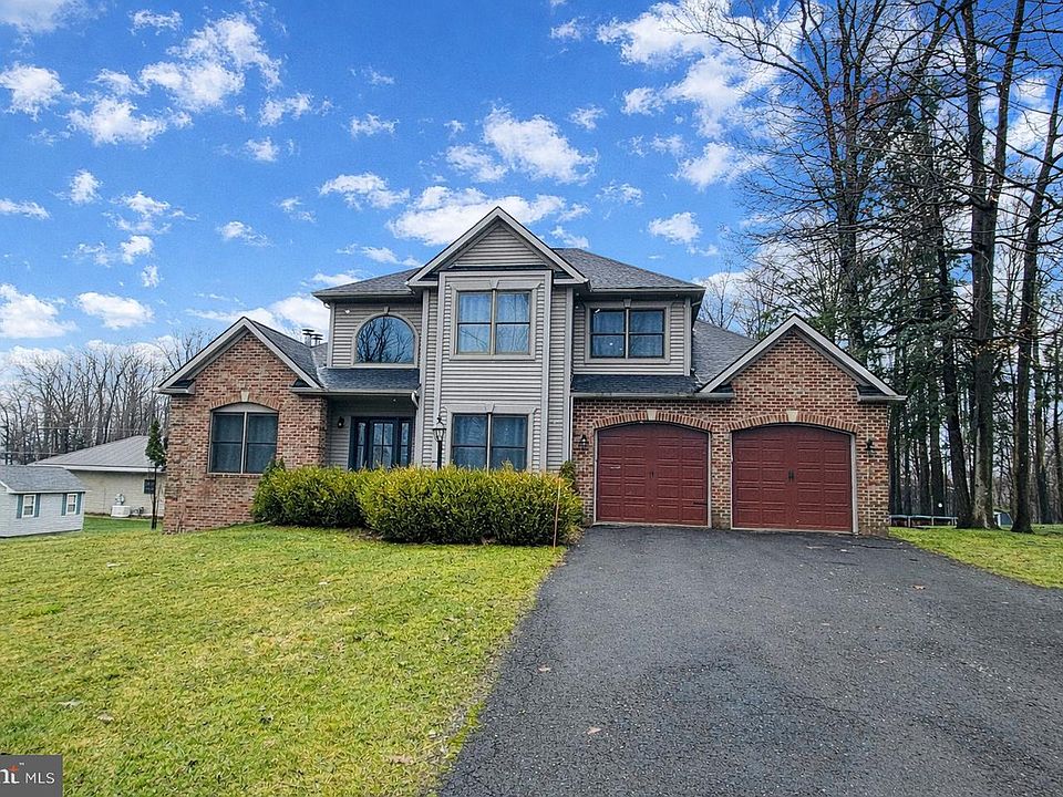 1st image of 2962 Bay Rd