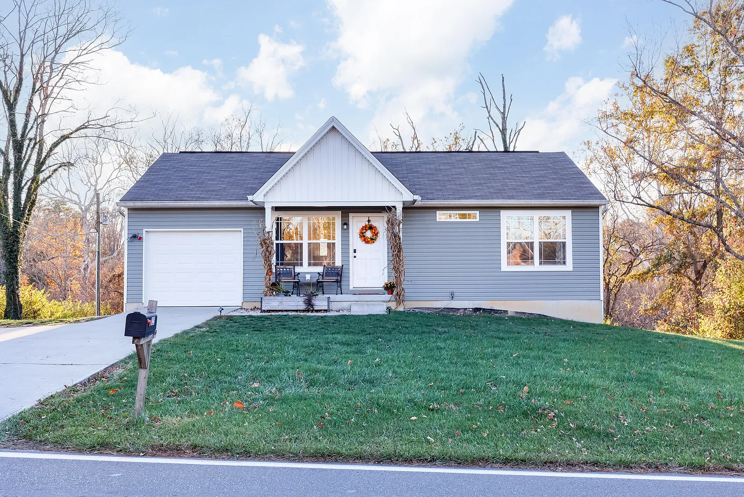825 Cox Rd photo 1