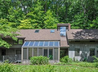 3475 Yellow Creek Rd, Akron, OH 44333