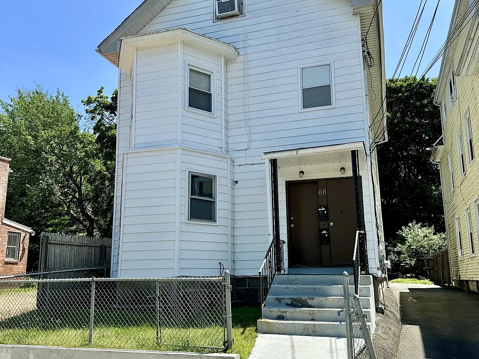 66 Henry St
