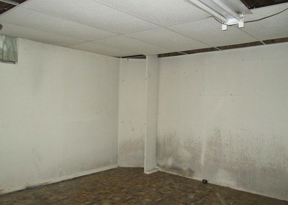 4th image of 17243 Redwood Ct