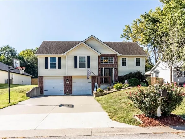 942 E Market St, Warrensburg, MO 64093