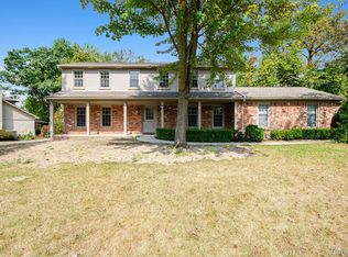 1609 Kilburn Rd N, Rochester Hills, MI 48306