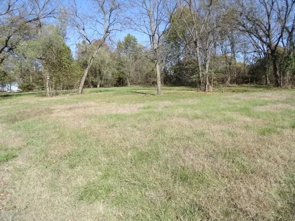 Allen St, Butler, MO 64730