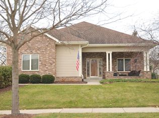 2105 Patrick Ln, Waukesha, WI 53188