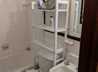 320 18th Pl NE APT 2, Washington, DC 20002