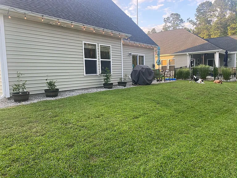 157 Las Palmas Dr — Photo 2