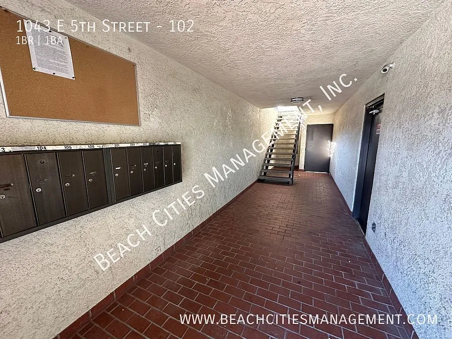 1 Bedroom, 1 Bath Apartement in Long Beach with 1 Assigned Parking Space — Photo 4