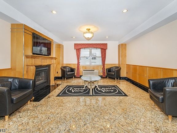 3rd image of 70 S Munn Ave APT 212