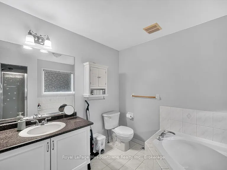 1138 Charlton Way — Photo 15