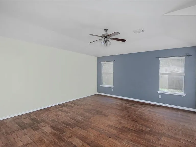 405 Magnolia Estates Dr — Photo 9