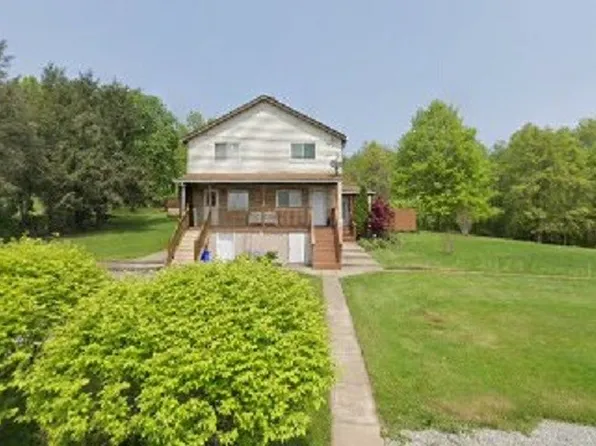 18 Sharp St, Republic, PA 15475