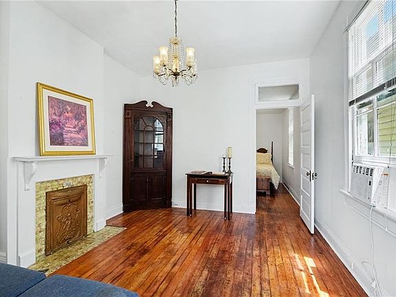 3rd image of 7711-13 Oak St