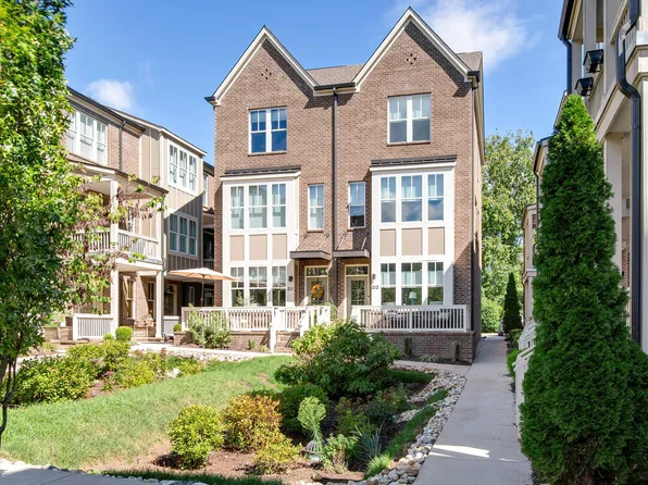 212 Porter Village Cir, Nashville, TN 37206
