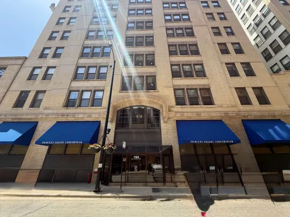 780 S Federal St APT 201, Chicago, IL 60605