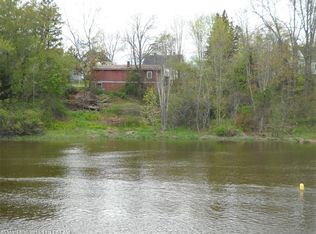 50 Pine St, Waldoboro, ME 04572
