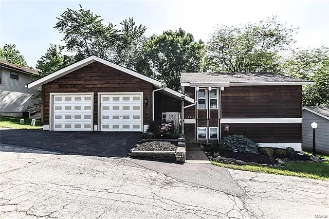60 Muir St photo 1