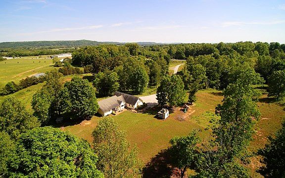 2nd image of 6020 Smithville Hwy
