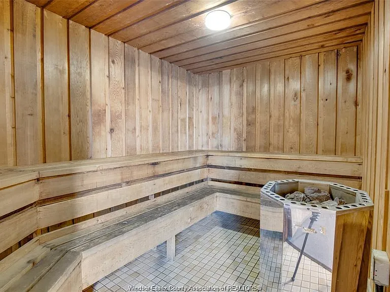 111 Riverside Dr E #1607 — Photo 30
