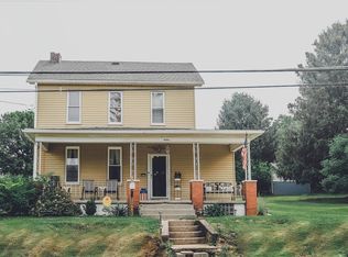 12 Becker St, Houston, PA 15342