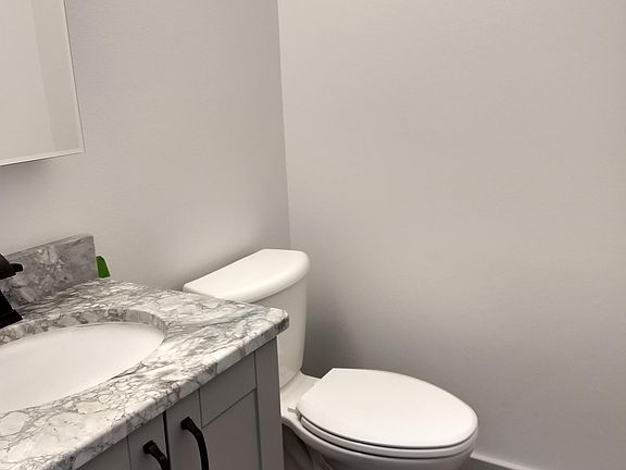 1st Floor 1/2 Bath