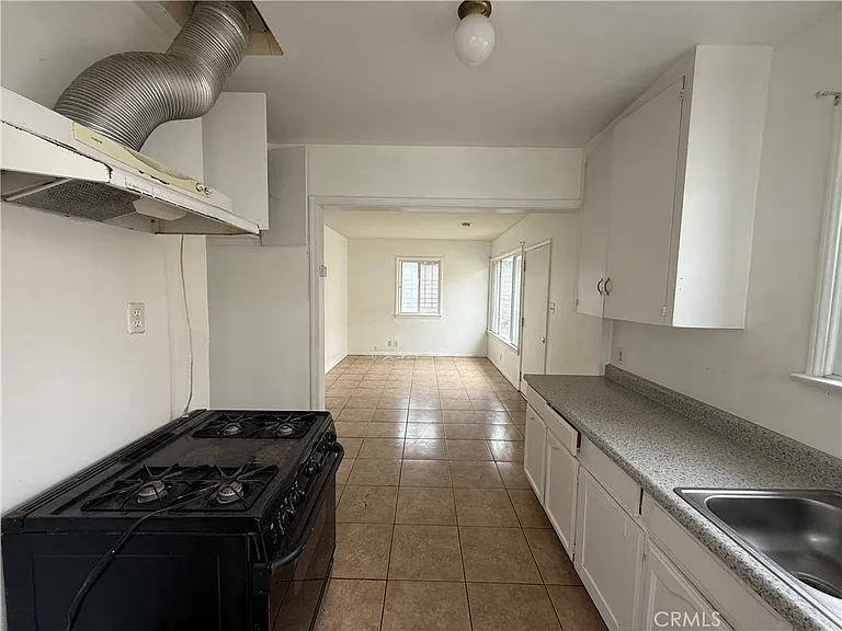 1946 Bryce Rd — Photo 3