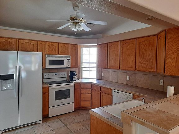 5th image of 3426 Mineral Park Dr