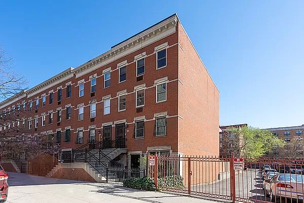 1st image of 2 E 118th St