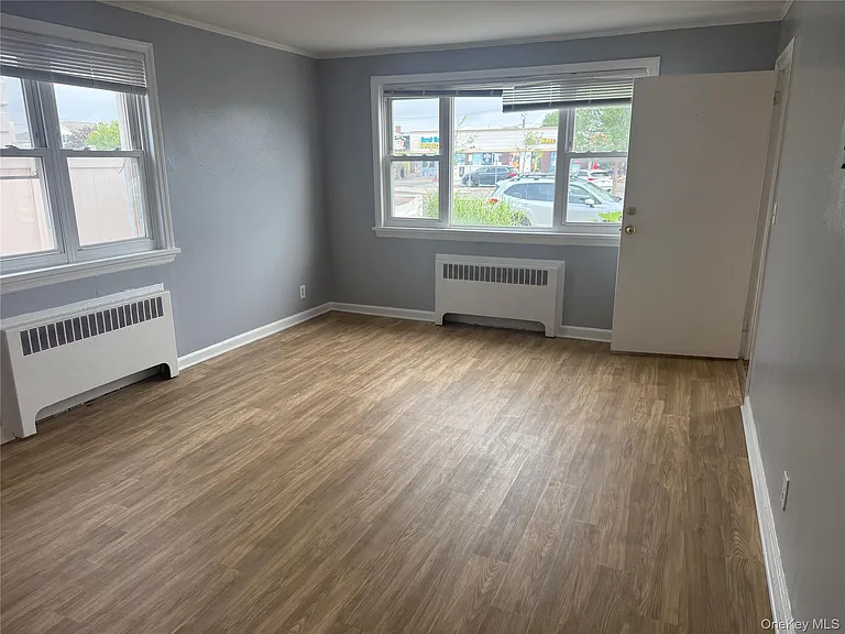 646 E Park Ave — Photo 8
