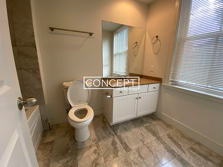 110A 2nd St #112 — Photo 13
