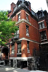 146 East 89th Street in Carnegie Hill