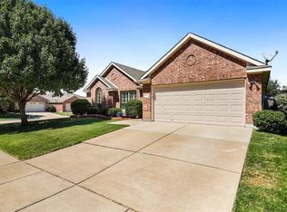 9111 Post Oak Ct, Arlington, TX 76002