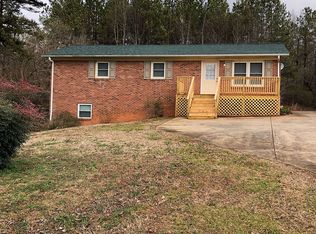 1826 Quail Run Dr, Kingstown, NC 28150