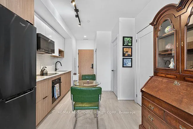 5 Defries St #1120 — Photo 14