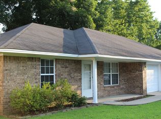 240 E Holly St, Russellville, AR 72802