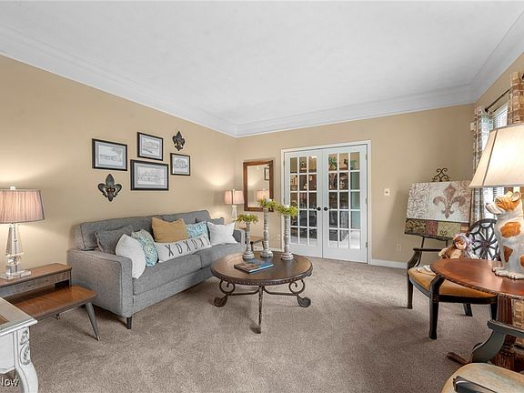 5th image of 6934 Saint Regis Blvd