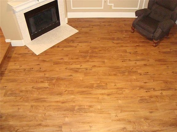 5th image of 5903 Berwick Ct