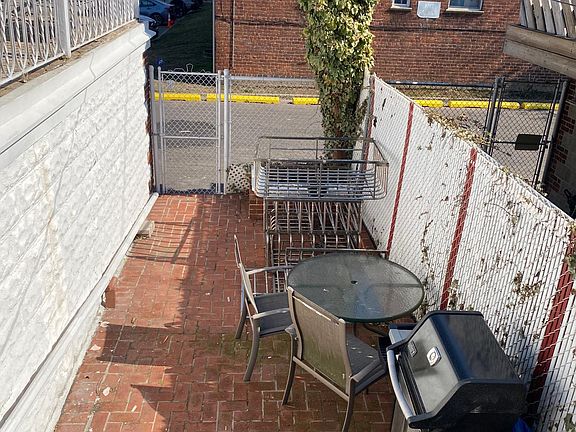 5th image of 1321 Shore Pkwy #1F