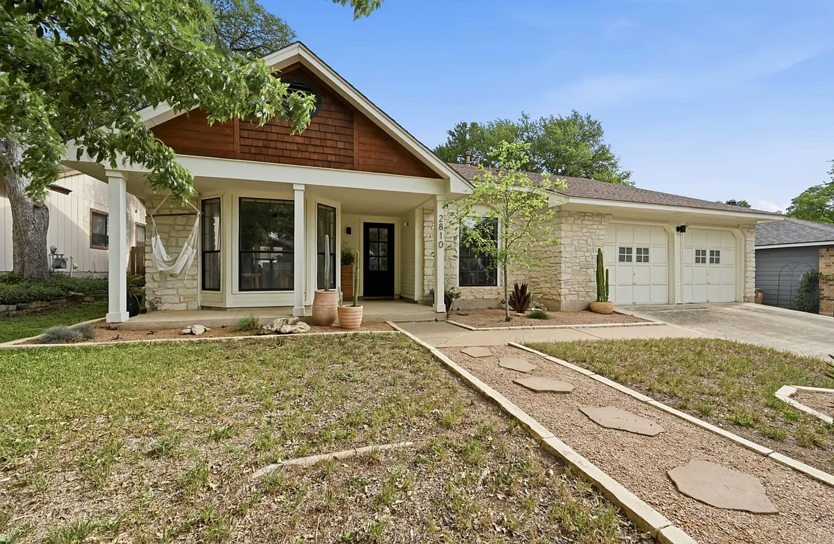 Building Photo - 2810 Norfolk Dr