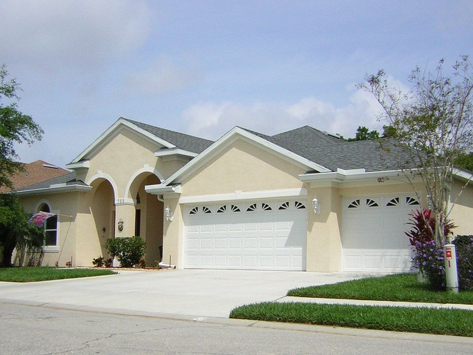 front view large 3 car garage