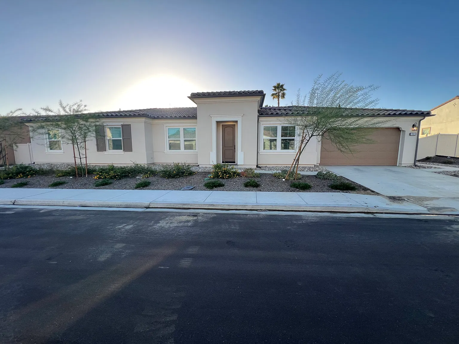 5 bed, 2974 sqft, $5,900 — Photo 1