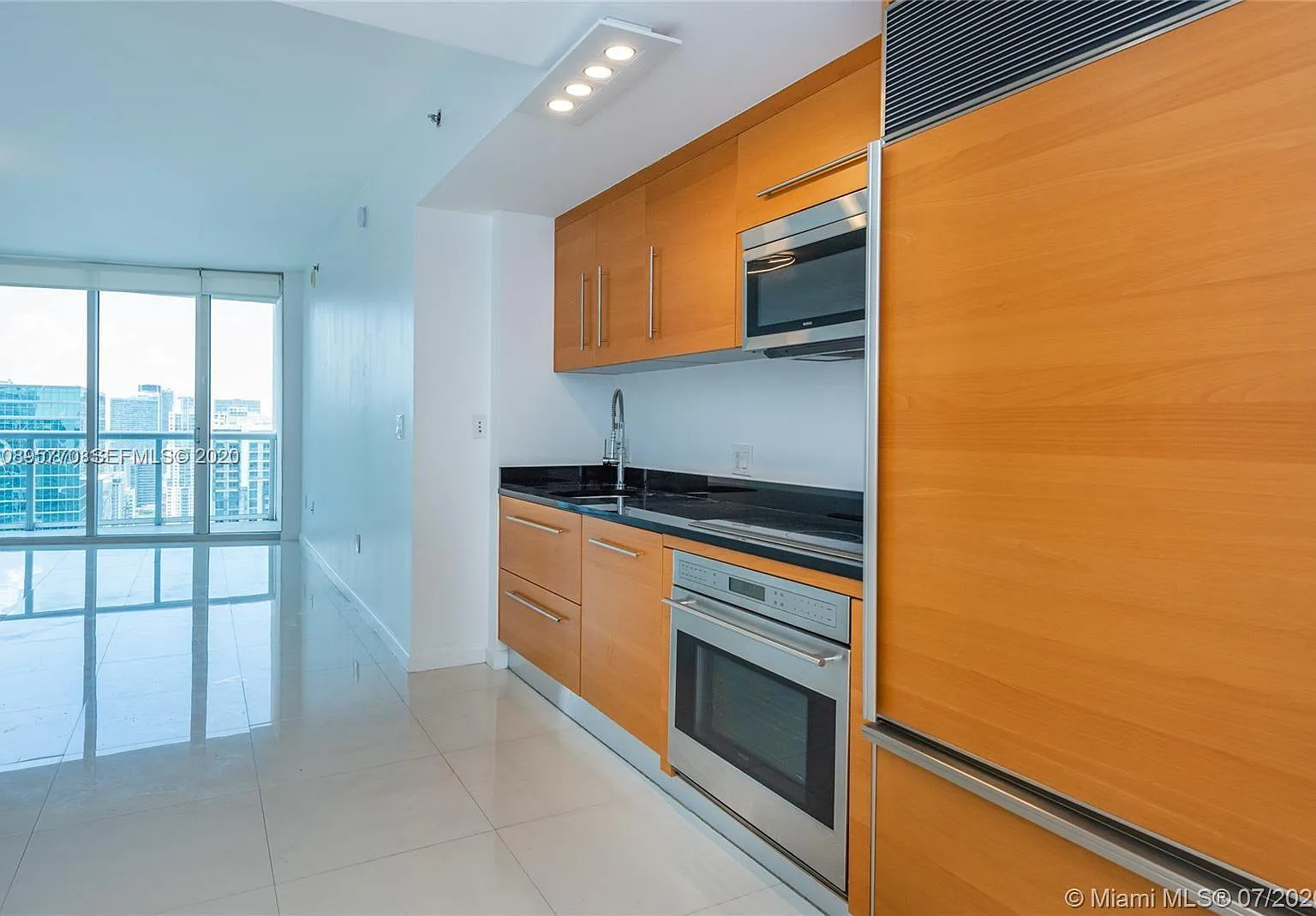Studio, 546 sqft, $2,600 — Photo 3