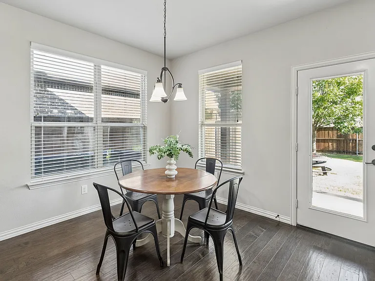 1545 Tanglewood Trl — Photo 13